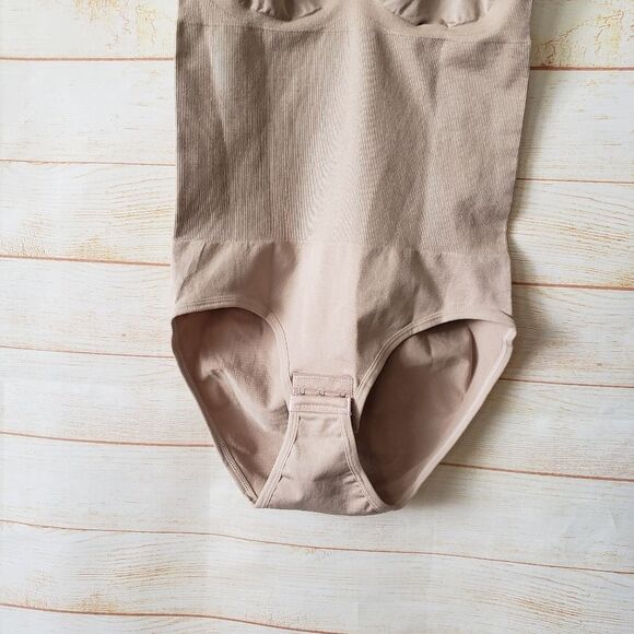HeyShape Snatched Shapewear Slimming Bodysuit Nude Neutral Women's Size Large - Picture 3 of 11